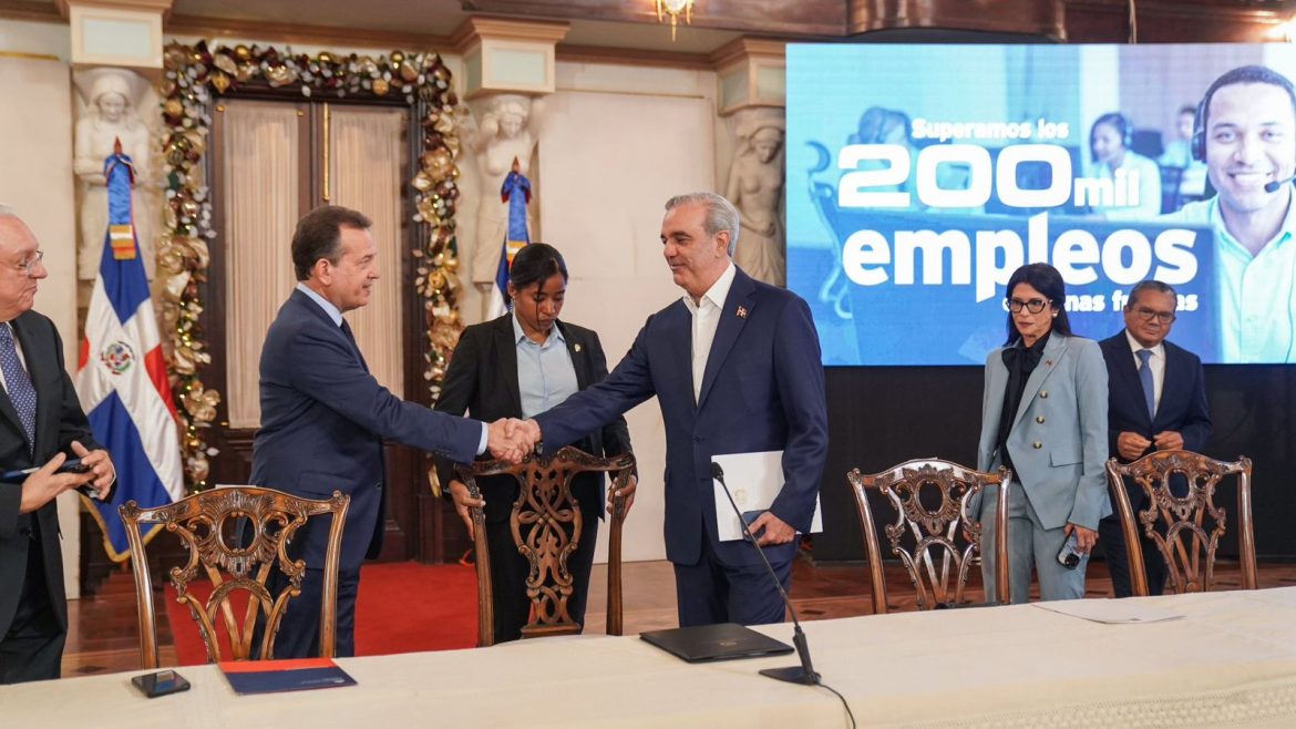 Exportaciones, empleo e inversión extranjera marcan el desempeño económico de RD en 2025