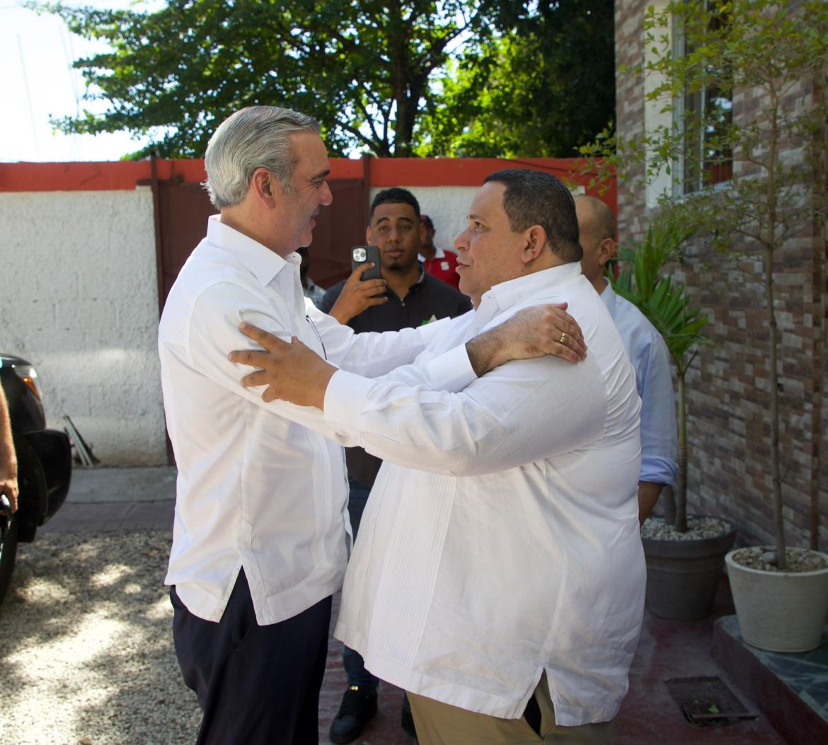 Alcalde resalta compromiso del presidente Abinader con el desarrollo de Azua