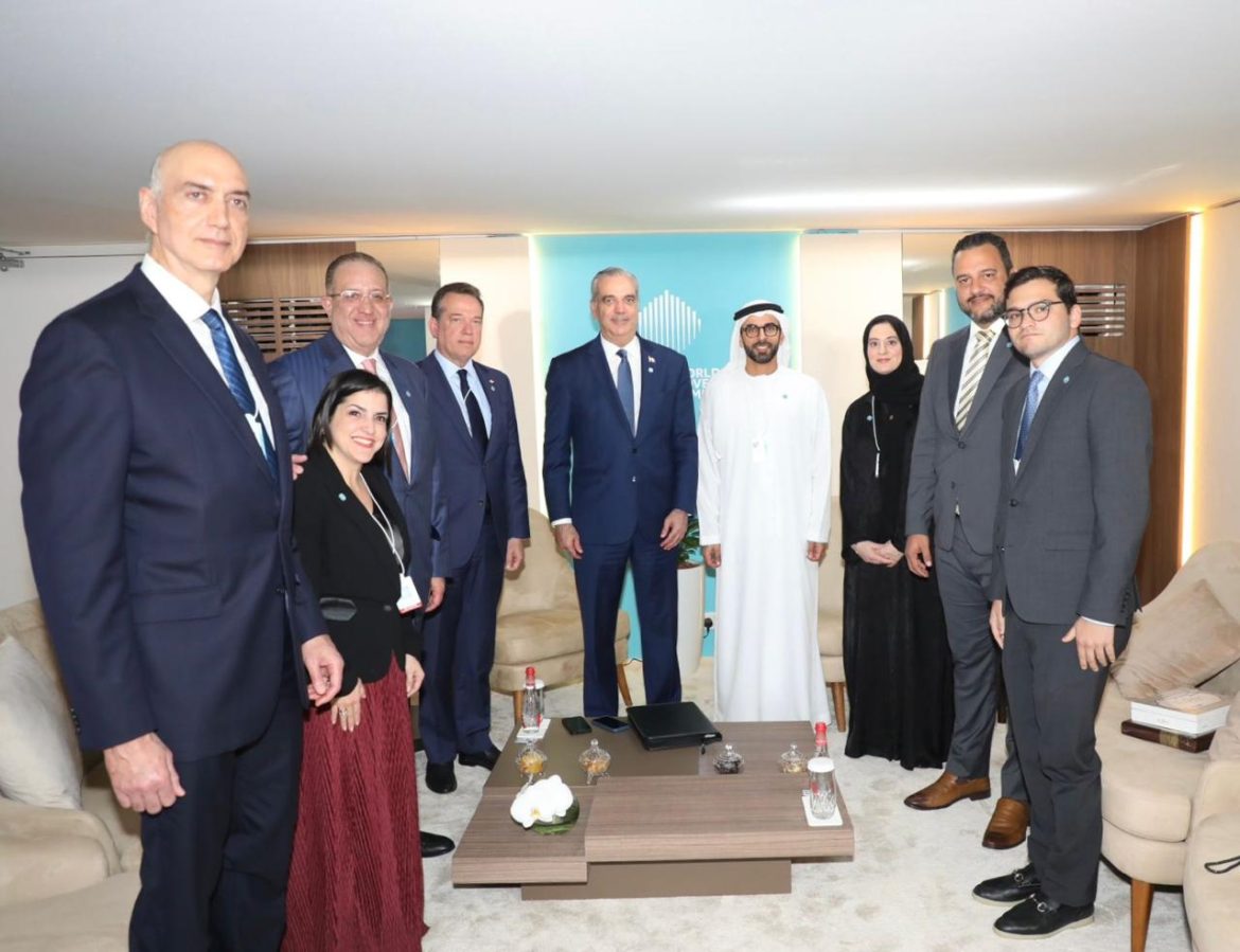 Presidente Abinader promueve uso de hub logístico dominicano y fortalece cooperación tecnológica con Emiratos Árabes Unidos